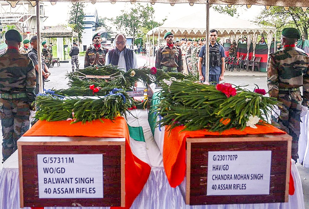 Manipur CM pays tribute to Assam Rifles personnel