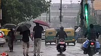 IMD Issues Yellow Alert for Rain, Thunderstorm in Delhi; AQI Drops to 54 IMD Issues Yellow Alert for Rain, Thunderstorm in Delhi; AQI Drops to 54
