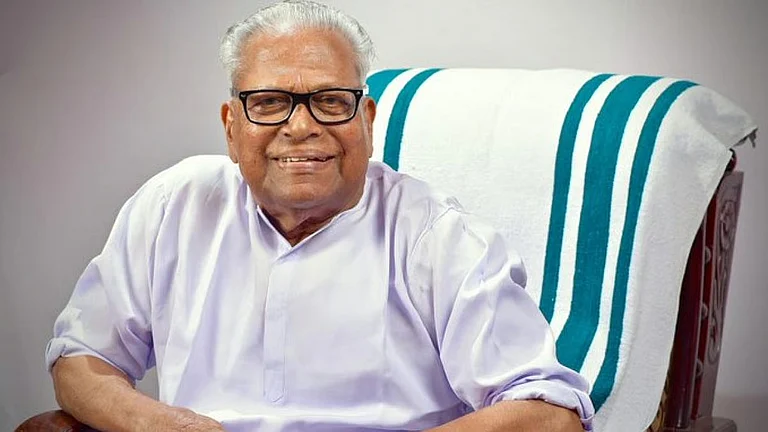 CPI(M) Urges Cadres to Observe Achuthanandan's First Anniversary Across State - null