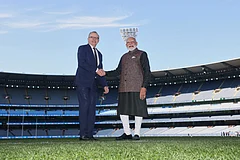 Indian Prime Minister Narendra Modi, right, and Australian Prime Minister Anthony Albanese, left, shake hands as they pose for a photo at the Melbourne Cricket Ground in Melbourne, Australia. - | Photo: AP/Hamish Blair