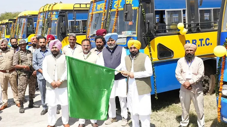 Punjab to Add 1,279 Buses to Govt Fleet by Year-End: Transport Minister Cheema - null