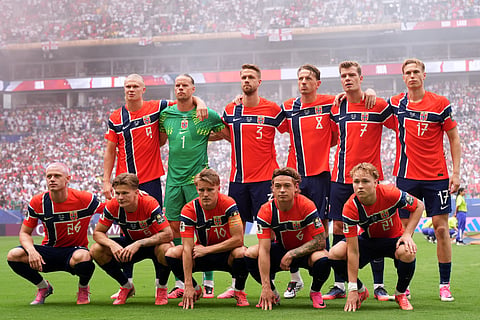 Norway players pose before the World Cup quarterfinal soccer match between Norway and England in Miami Gardens, Fla., Saturday, July 11, 2026.