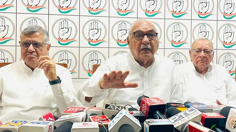 BJP Govt Privatising Power: Hooda - null