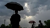 Cloudy Skies to Persist in Delhi; IMD Forecasts Light Rain