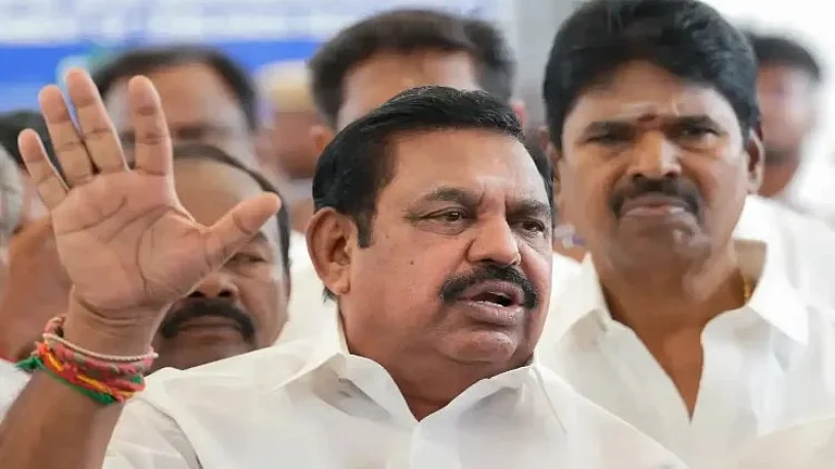 Palaniswami Seeks Greater, More Effective Role for AIADMK IT Wing - null