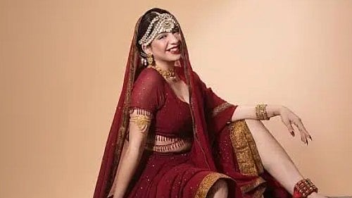 Jasmine Sandlas Announces Engagement - Instagram
