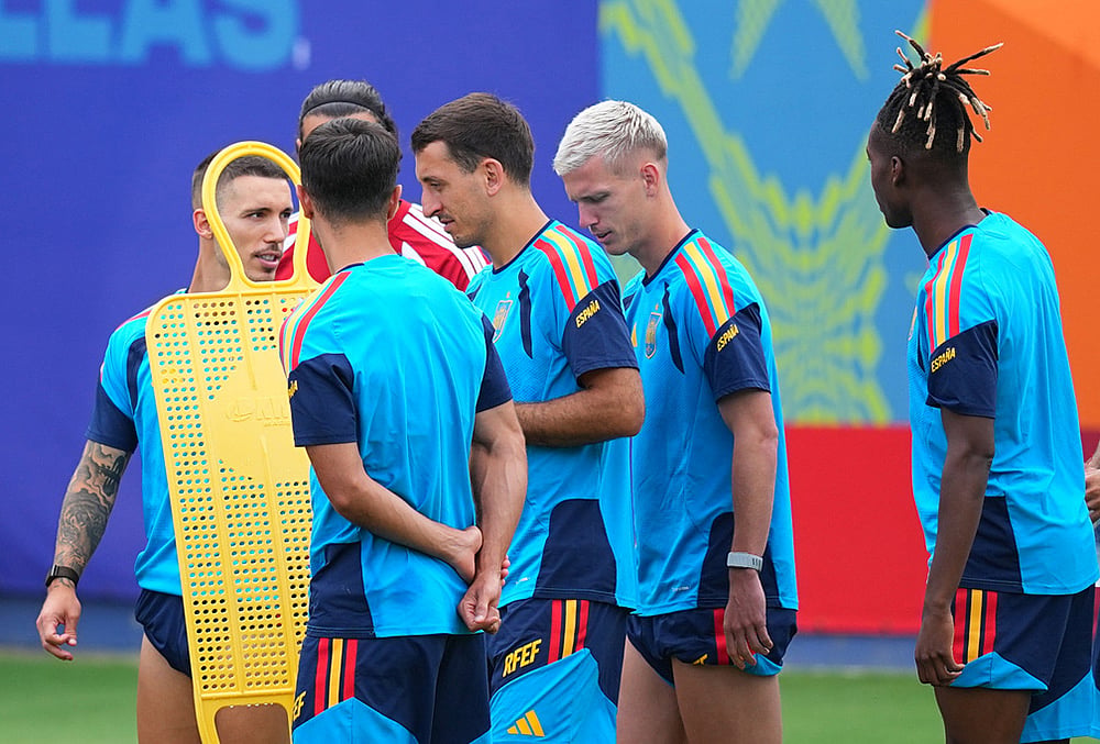 Spain vs France Semi-final FIFA World Cup 2026 training highlights-Joan Garcia