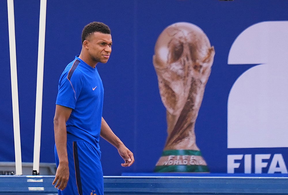 France's Kylian Mbappe participates in a training session ahead of the team's semifinal soccer match against Spain, Monday, July 13, 2026, in Dallas. - | Photo: AP/Julio Cortez