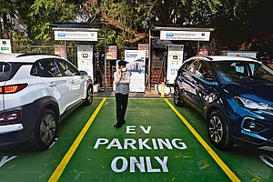 | Photo: Imago : Transition Time: EV Policy 2.0
came into effect on July 1, 2026