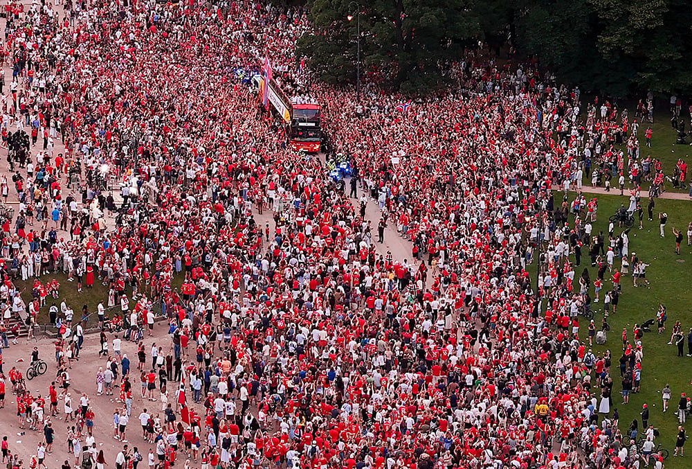 Haalands Norway receive heroes welcome in Oslo after World Cup exit-