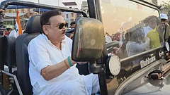 Madan Mitra - null