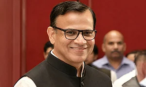 X : Kumar, a 1994-batch IPS officer of the Arunachal Pradesh, Goa, Mizoram and Union Territories (AGMUT) cadre, will take charge as Delhi Police Commissioner, with his appointment taking effect from the date he assumes office.