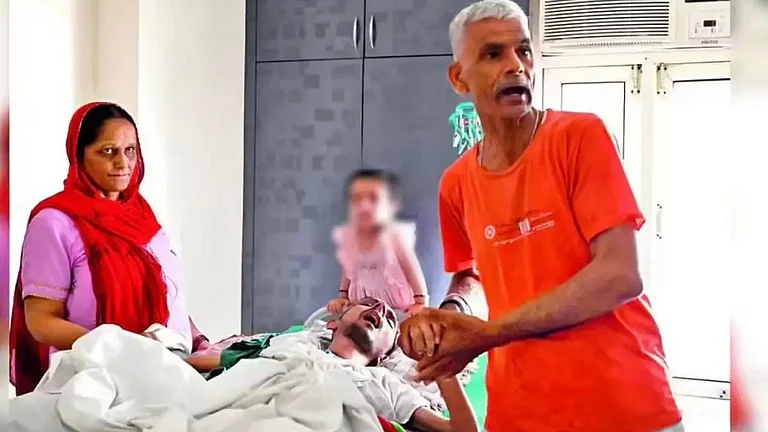 Maharashtra Govt Orders Medical Panels in Pvt Hospitals for Passive Euthanisia Cases - null