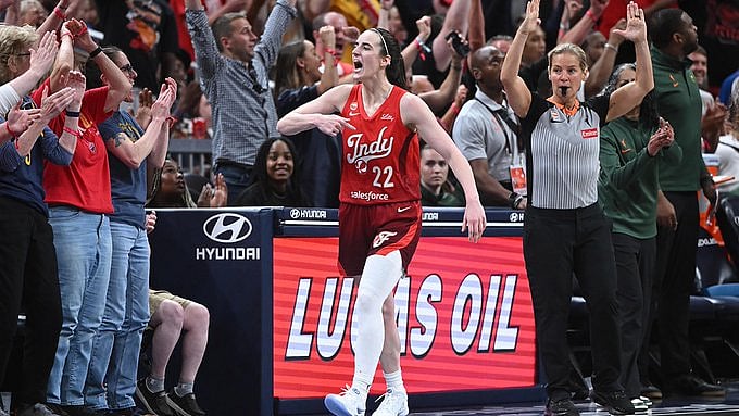 Clark had the first 40-point game of her three-year career while helping rally the Fever to a 110-107 victory. - X/IndianaFever