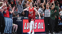 Caitlin Clark: Indiana Fever Guard Goes Into Record Books With 45 Points And 10 Assists X/IndianaFever : Clark had the first 40-point game of her three-year career while helping rally the Fever to a 110-107 victory.