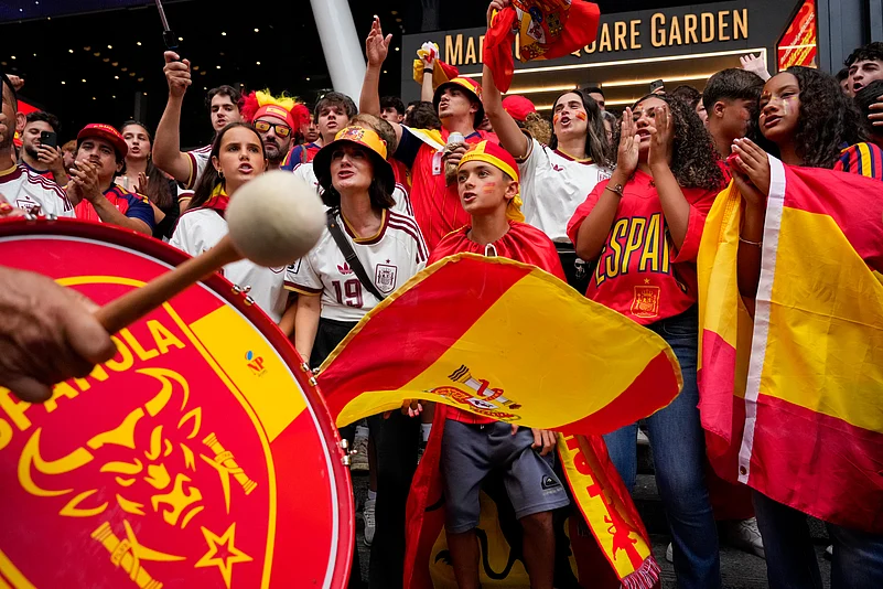 spain vs argentina fifa world cup 2026 final Fans AP photo