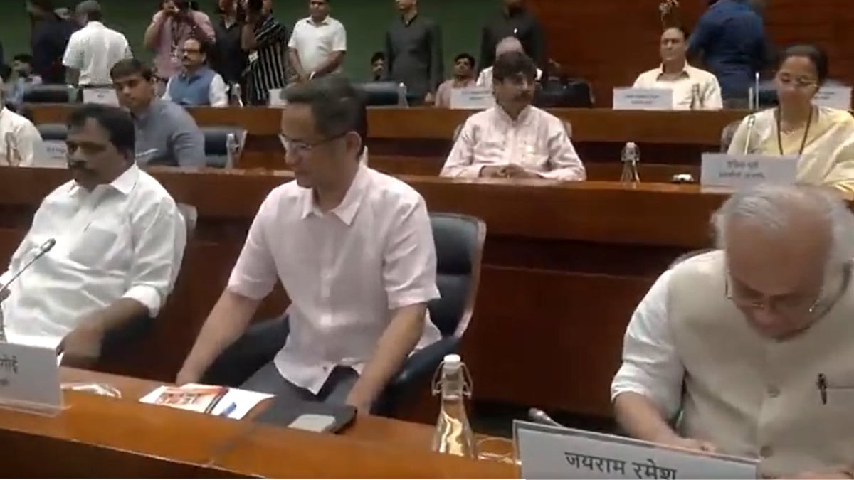 Opposition Walks Out of All-Party Meet Over Rebel TMC Faction - null