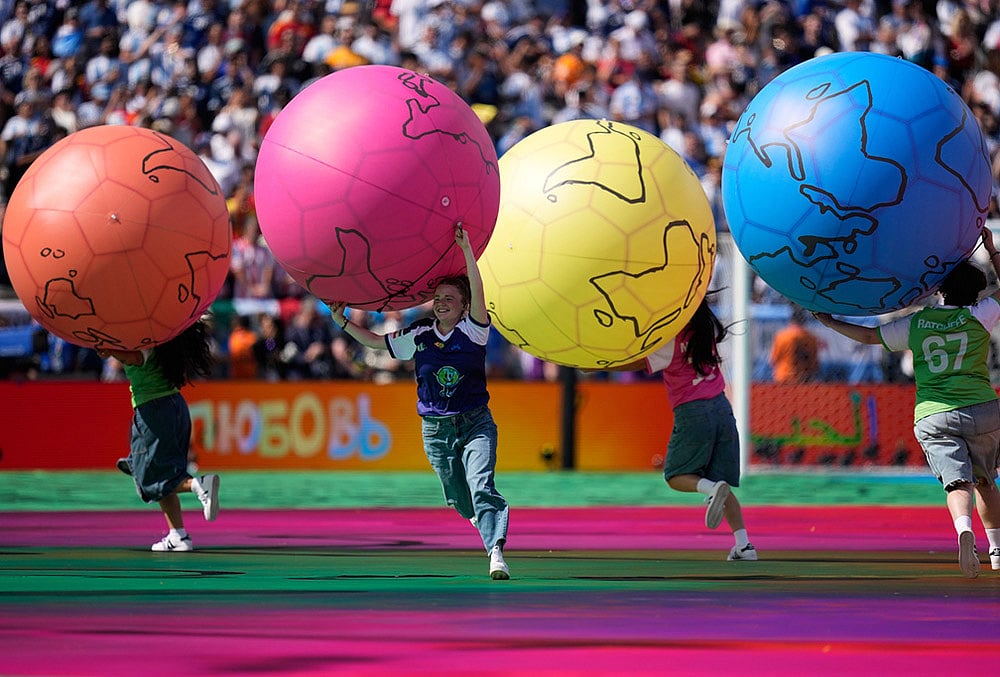 Super Bowl style halftime soccer