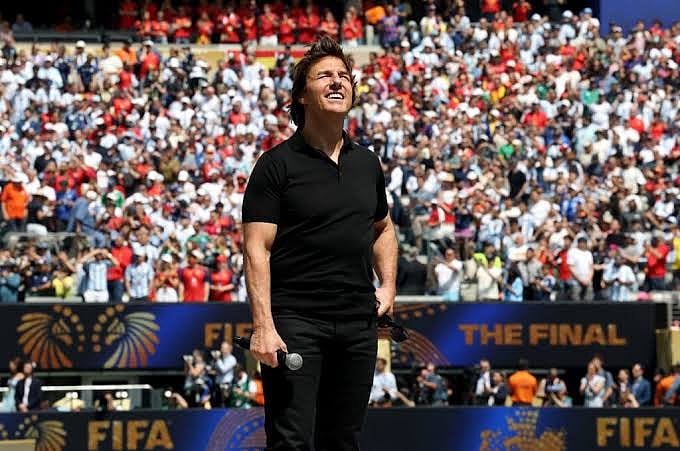 Tom Cruise - X