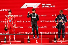 Mercedes driver Andrea Kimi Antonelli of Italy, center, stands on the podium with Ferrari driver Charles Leclerc of Monaco, left, and third place Red Bull driver Max Verstappen of the Netherlands, after winning the Formula One Grand Prix at the Spa-Francorchamps racetrack in Spa, Belgium. - | Photo: AP/Geert Vanden Wijngaert