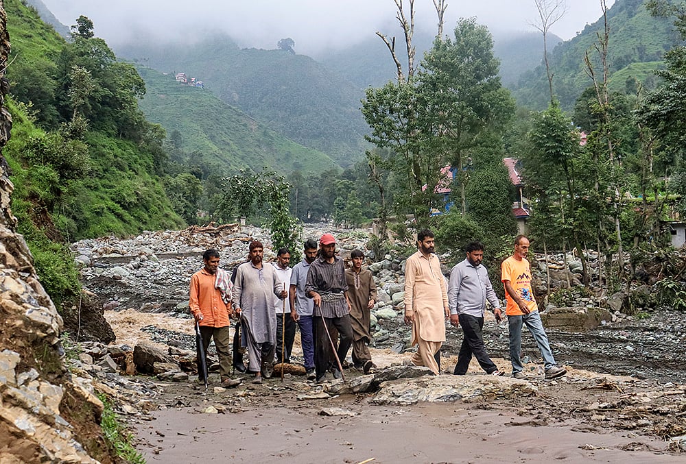 Anantnag flash flood news