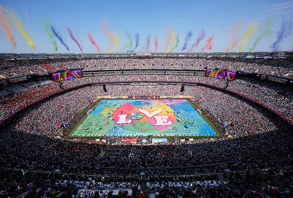 first World Cup halftime show