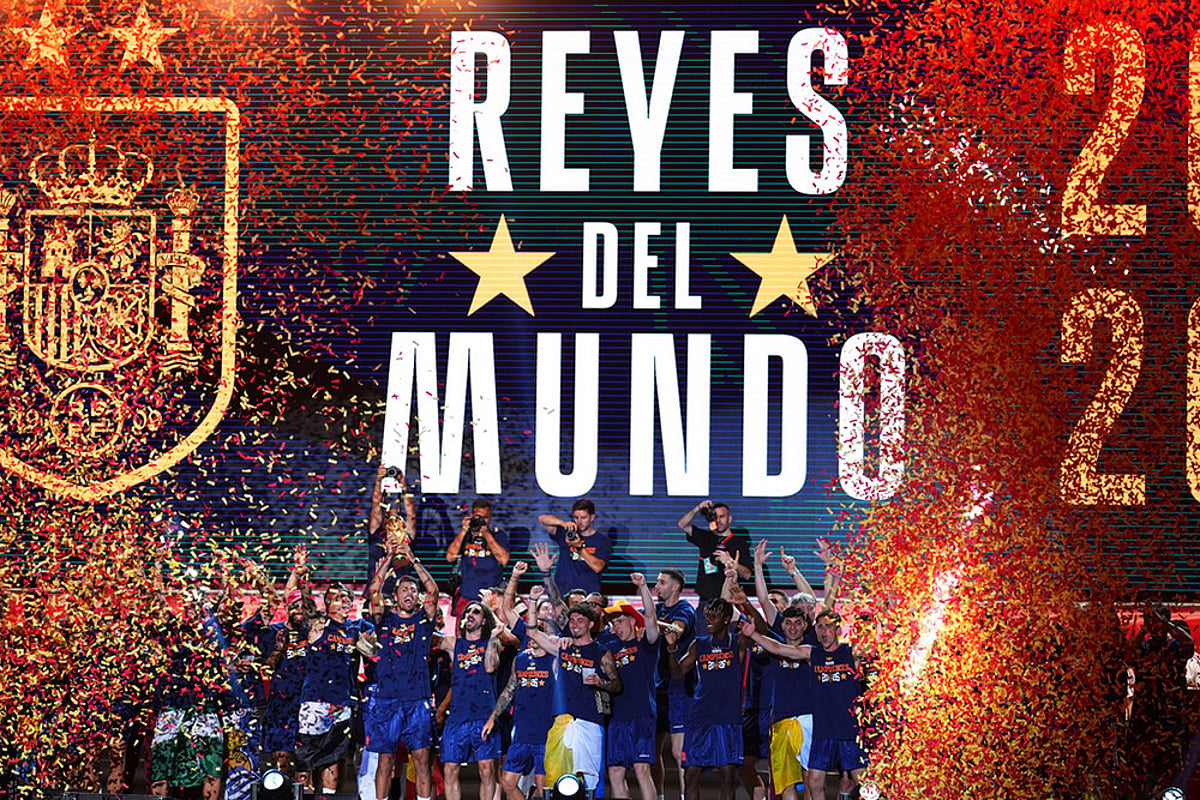 Spain’s World Cup winning soccer team returned home