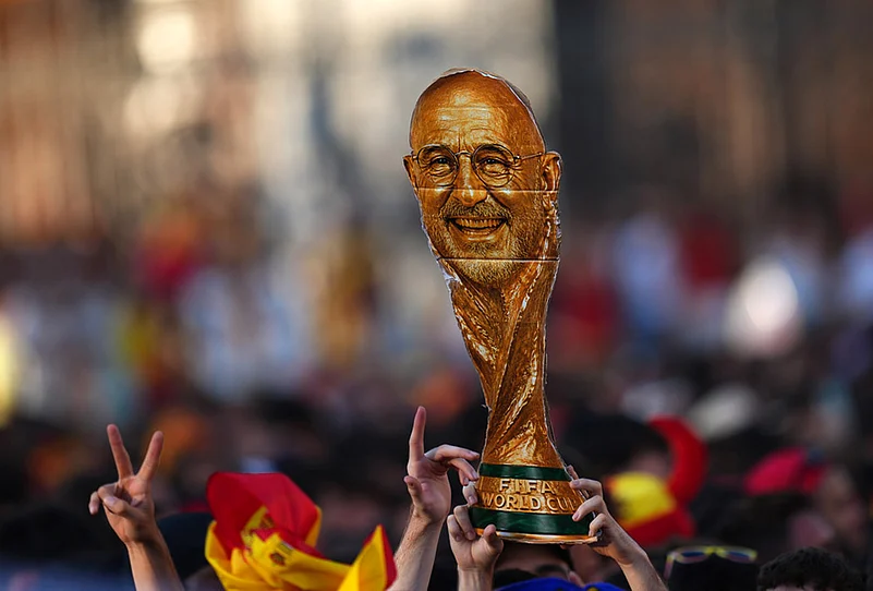 Spain’s World Cup winners return home