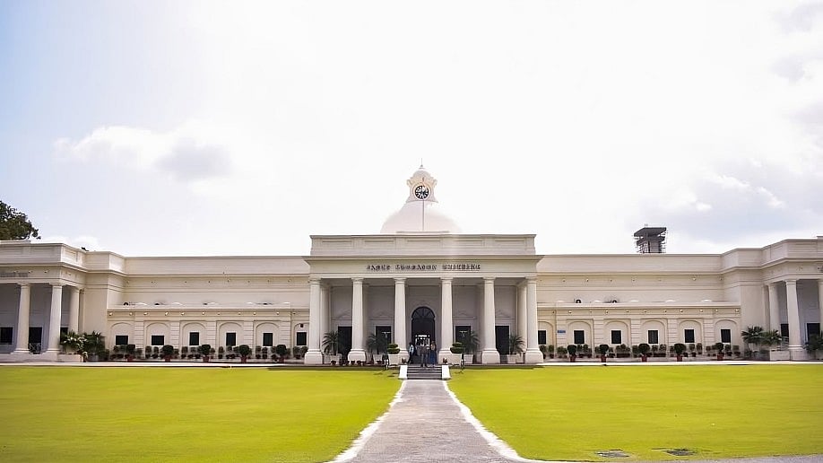 IIT Roorkee - Facebook Page of IIT Roorkee