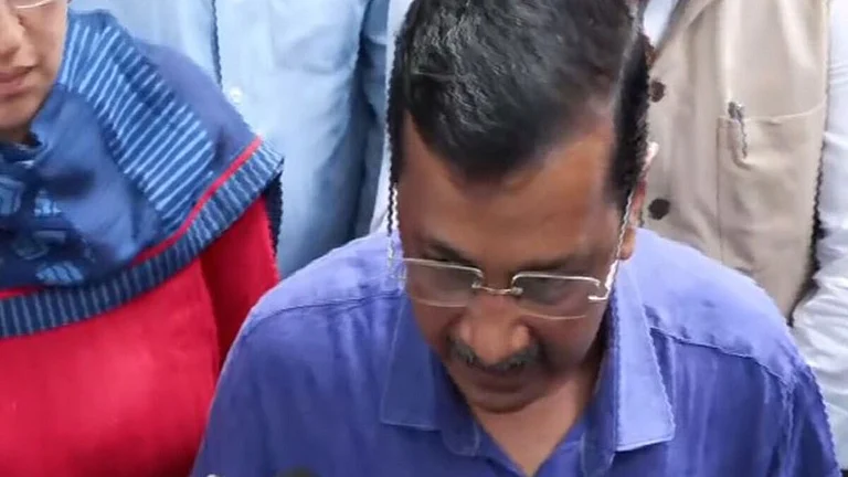 Kejriwal Seeks Release of FIR, Detainee Lists After CJP Protest - null