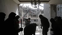 | Photo: IMAGO/Fatemeh Bahrami : Search And Rescue Teams Conducting Operations In Damaged Homes Damaged By US Strikes In Iran  