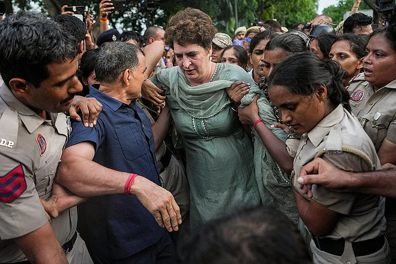 Congress sit-in protest near PMs residence Priyanka Gandhi Vadra
