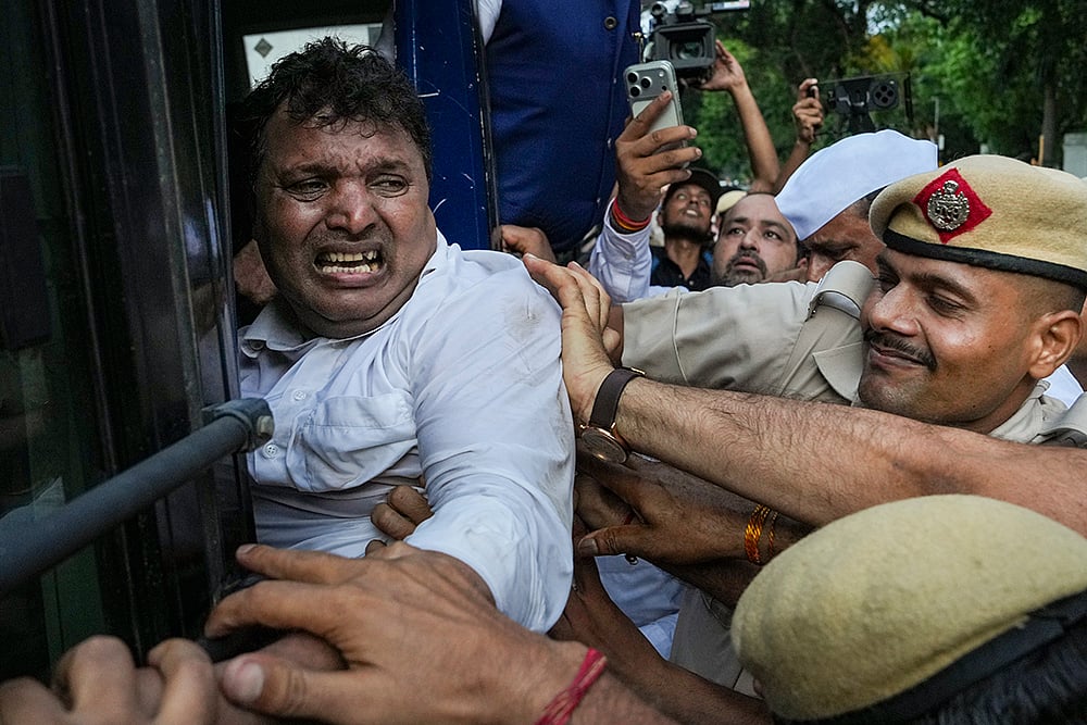 Congress sit-in protest near PMs residence