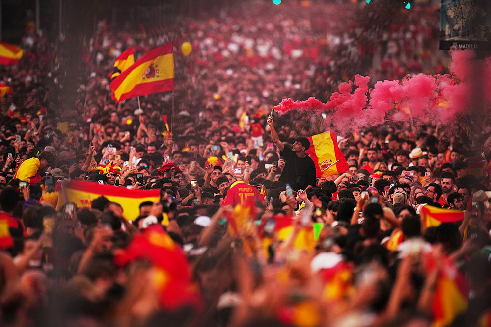Spain’s World Cup winning soccer team returned home