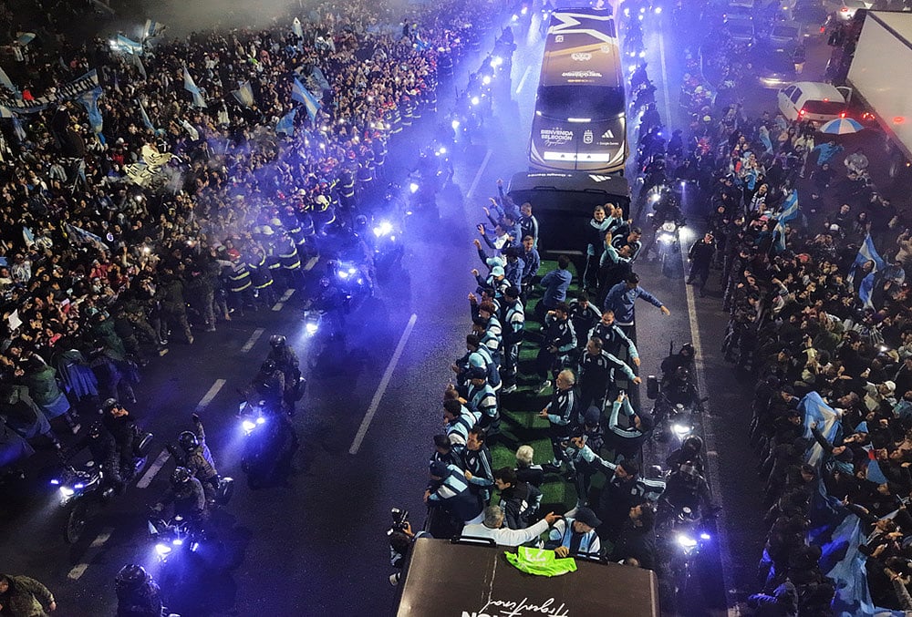 Emotional Homecoming Argentina Fans Welcome Their World Cup Heroes-