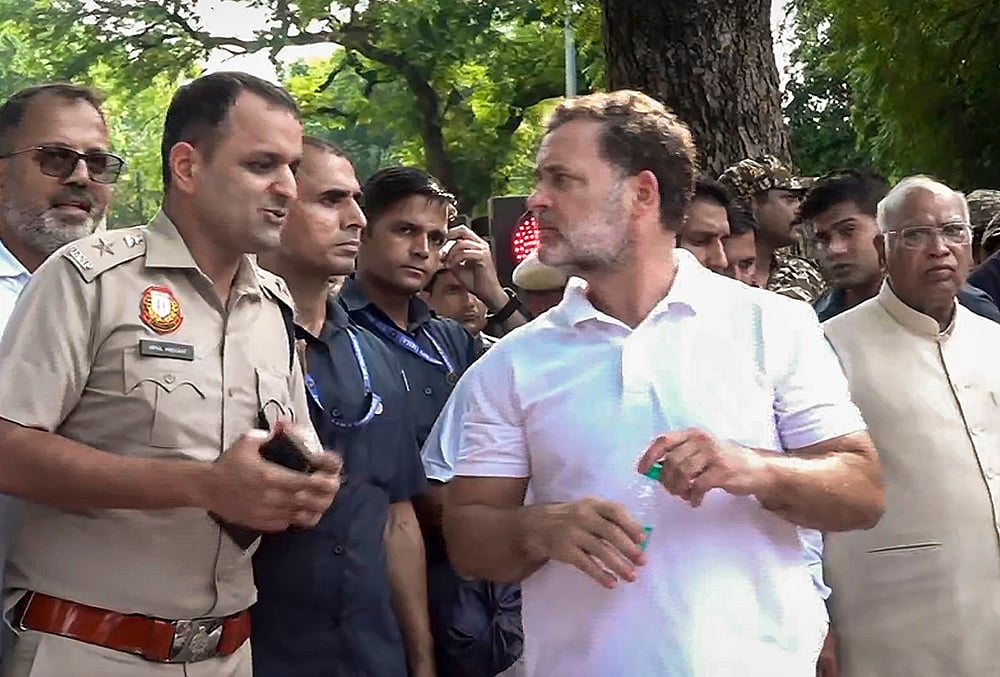 Lok Kalyan Marg protest