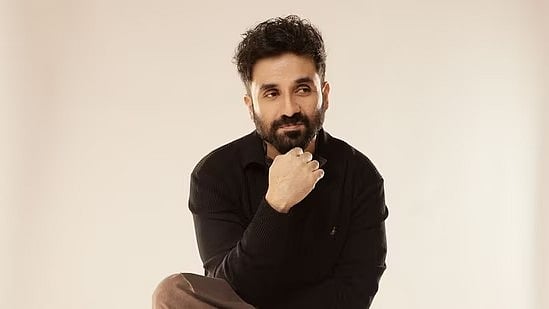 Vir Das Questions Artists for Not Supporting Students' Protest - null
