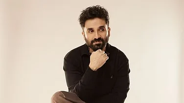 Vir Das Questions Artists for Not Supporting Students' Protest