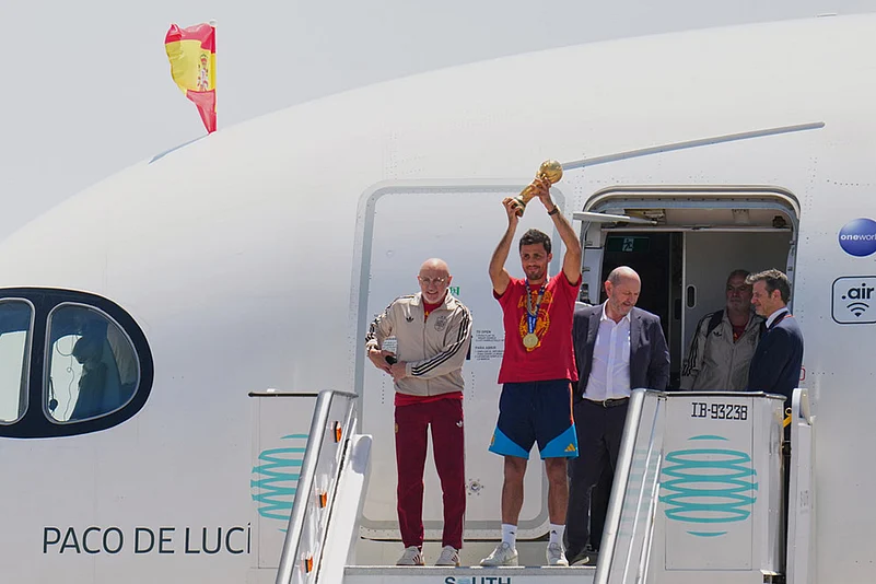 Spain’s World Cup winning soccer team returned home