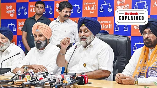 File Pgoto : Shiromani Akali Dal Chief Sukhbir Singh Badal
