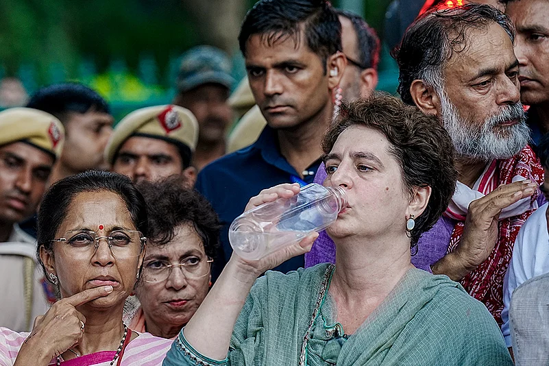 Congress sit-in protest near PMs residence