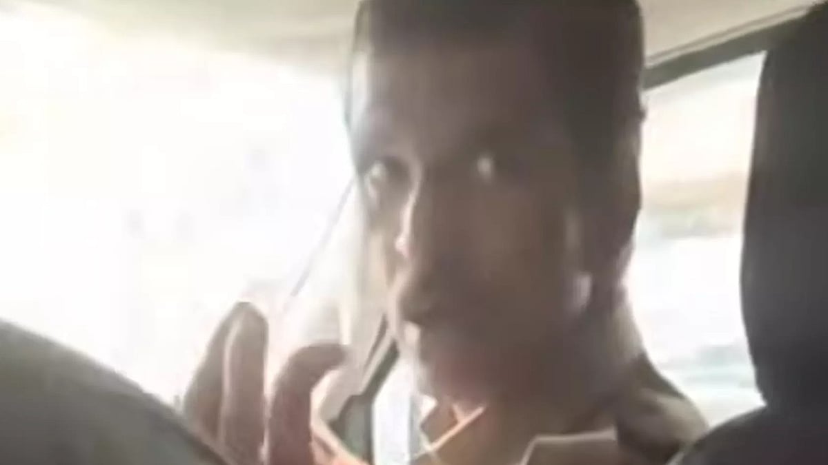 Mumbai Cop Suspended After Viral Video Shows Him Threatening CJP Protesters - Screengrab from social media