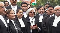 Expressing Solidarity with Protesting Students, SC Advocates Recite Constitution's Preamble