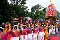 Artists perform in front of the chariot prior to start the return of chariots carrying Hindu deities Lord Jagannath, Subhadra and Balaram, which marks the end of the nine-day long chariot festival, in Kolkata, India, Friday, July 24, 2026. - | Photo: AP/Bikas Das