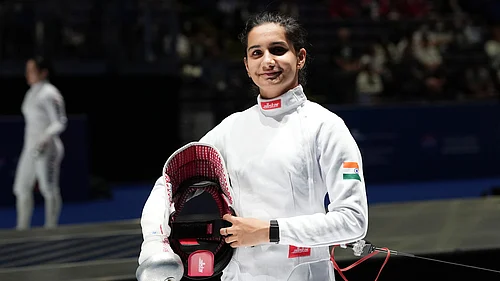 File : Taniksha Khatri secured a 43rd world ranking to deliver Indias highest-ever finish in the Womens Épée at the Senior World Fencing Championships.
