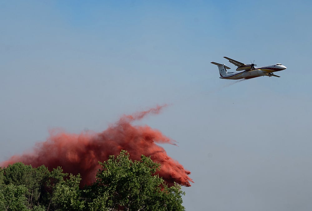 Firefighters battle fast-moving flames Europe