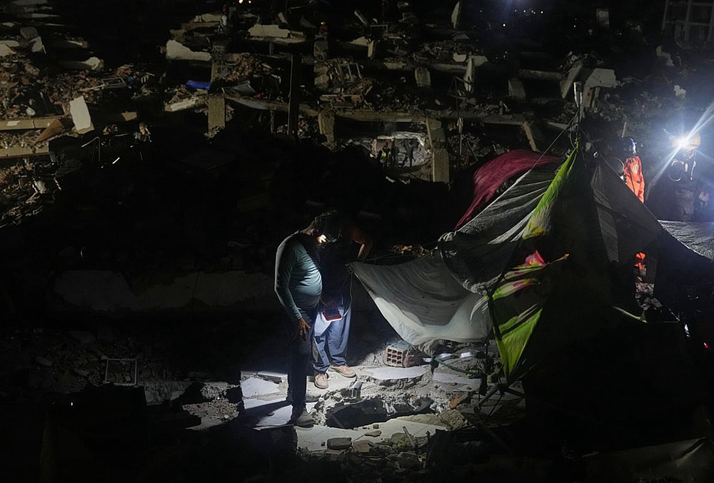 Venezuela twin earthquakes pictures