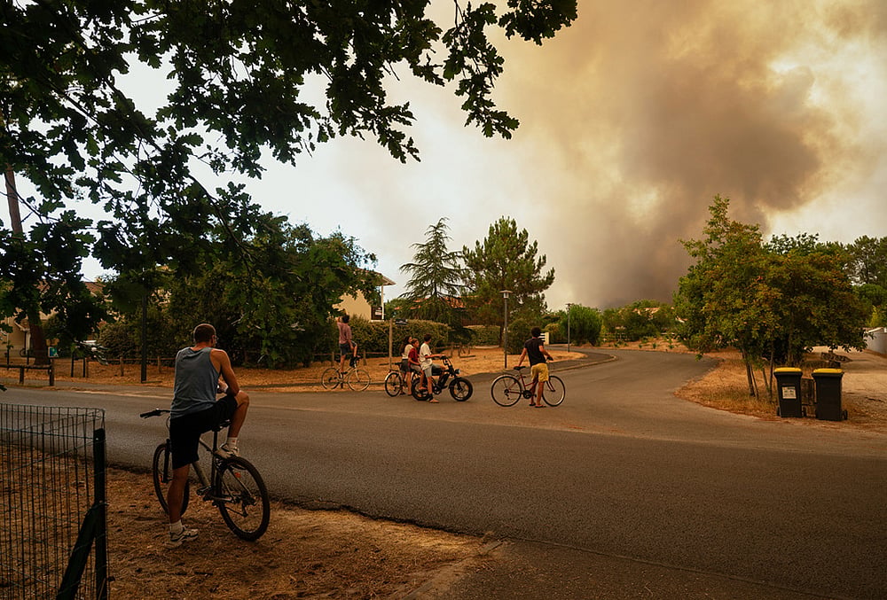 Burgohondo Spain fire smoke