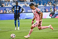 Suarez Penalty Rescues Messi-Less Inter Miami On Casemiro Debut After Berterame Injury | Photo: Graham Hughes/The Canadian Press via AP : Inter Miami CF's Luis Suarez (9) scores a penalty kick against CF Montreal during second half MLS soccer action in Montreal.