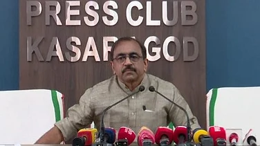 Kerala Minister Rejects Reports of UDF Discussion on EVM Hacking Allegations